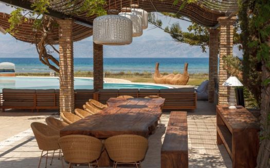 Beach villa in Corfu