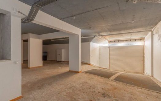 127122-Villa for sale in Saronida