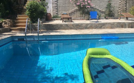 House with pool at Porto Rafti