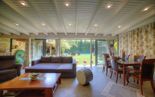 220370 – Villa in Anavisos