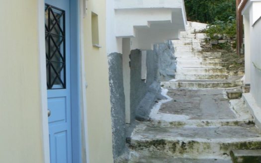 220461 – Beach front house in Poros Island