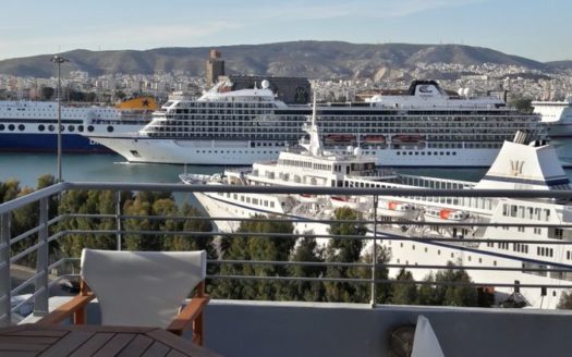 Beach front house in Pireas