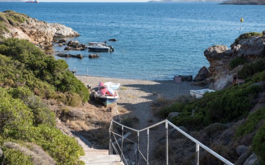 220323 – Beach front house in Lavrio