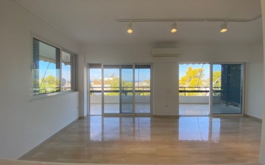 220376 – Amazing view Apartment in Vouliagmeni