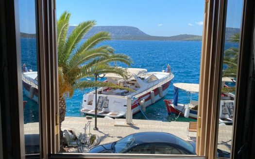 Beach front Villa in Ermioni