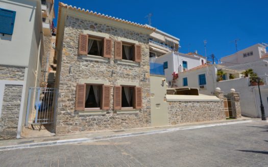 Beach front Villa in Ermioni