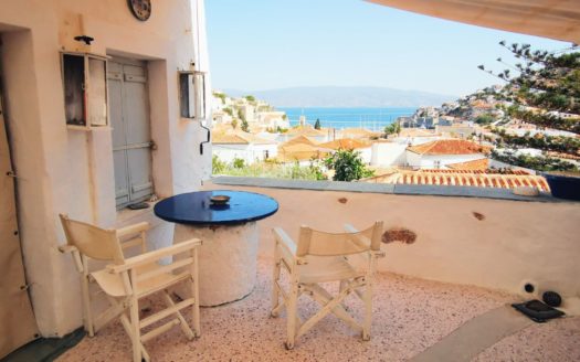 220468 – house in Ydra island