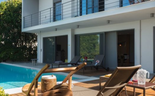 220513 – Amazing view house in Saronikos