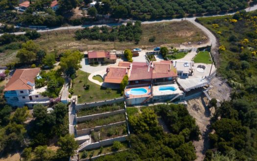220483 – Beach front Villa in Killini