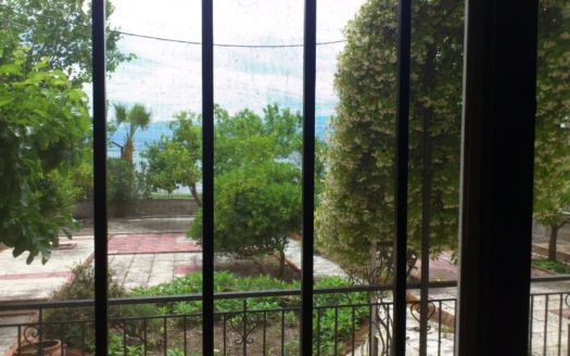 220428 – Beach front house in Stylida