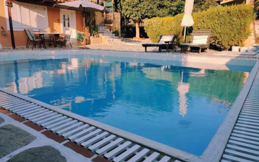 Lagonisi 220 pool villa